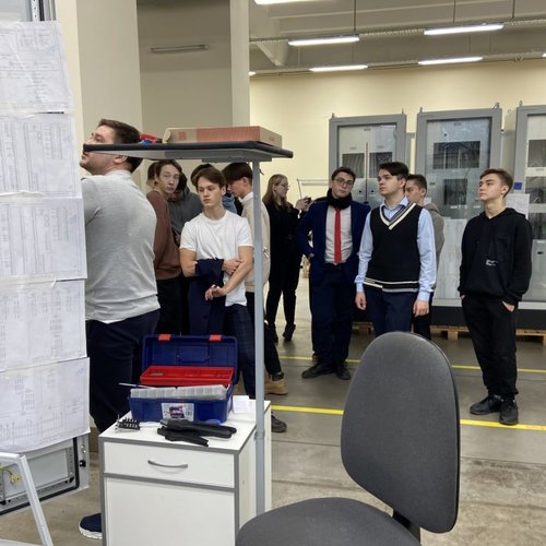 10А на профориентационной экскурсии в ООО "Релематика"