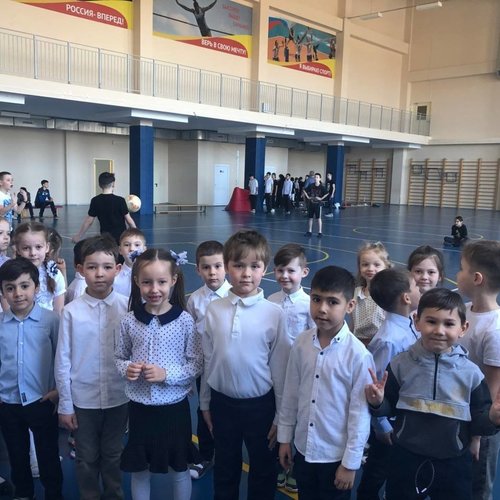 Будущие первоклассники знакомятся со школой