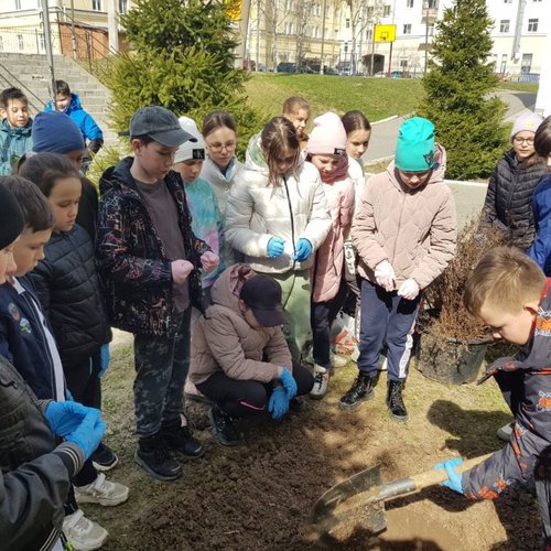 В МАОУ "СОШ № 1" дан старт экологической неделе.