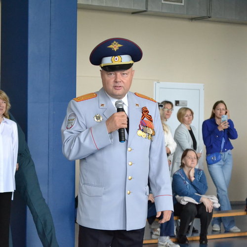 СМОТР СТРОЯ И ПЕСНИ ПЕРВОКЛАССНИКОВ, ПОСВЯЩЕННЫЙ ДНЮ ПОБЕДЫ