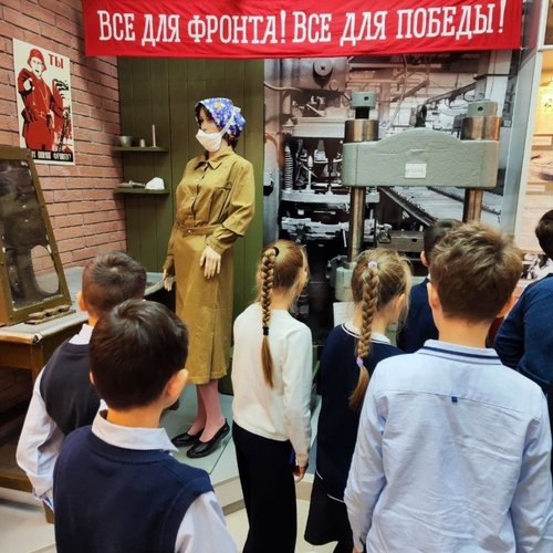Здесь оживает история
