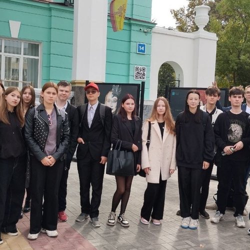 Урок литературы в Русском драматическом театре