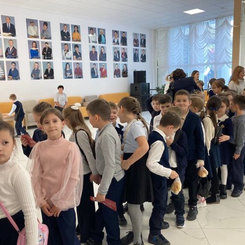 День театра в начальной школе.