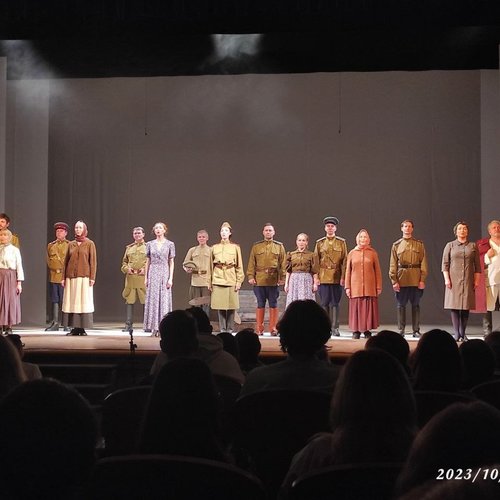 На премьеру по "Пушкинской карте"