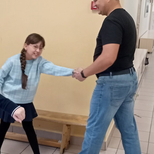 Продолжается акция "Зарядка с отцом"