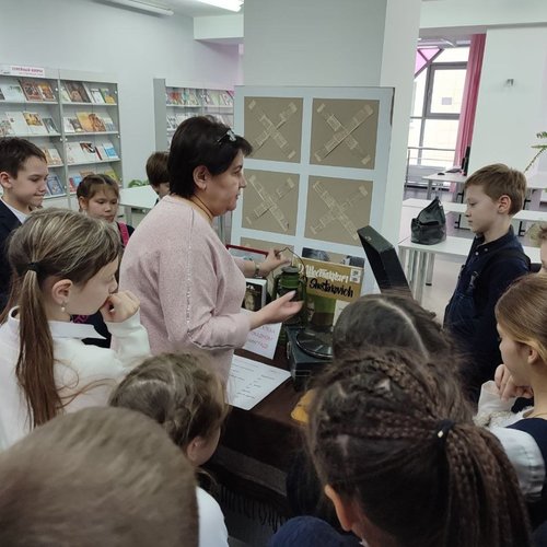 Выставка- экскурсия "Выстоял. Сражался. Победил."
