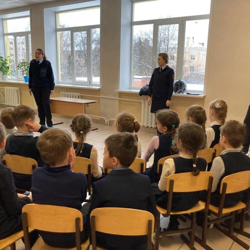 Следы и отпечатки. Школьники встретились с криминалистом.