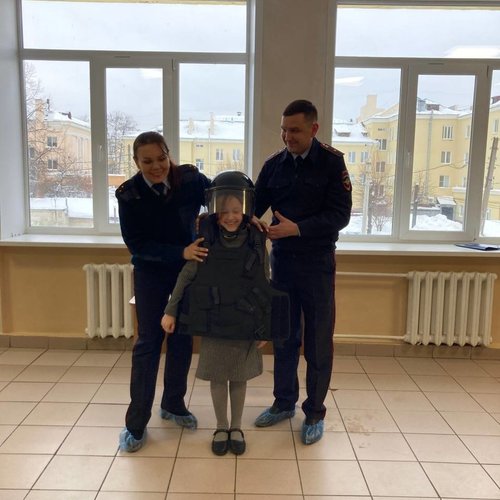 Следы и отпечатки. Школьники встретились с криминалистом.