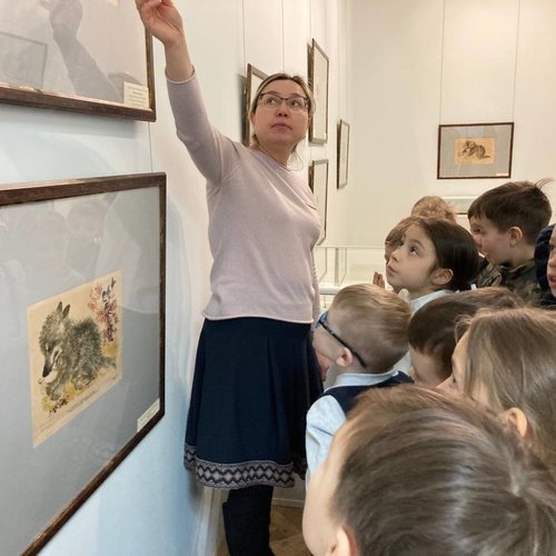 Выставка "Ребятам о зверятах"