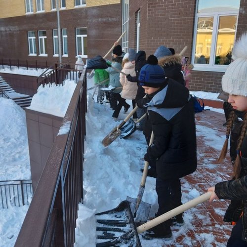 СНЕЖНЫЙ ДЕСАНТ ПРОДОЛЖАЕТСЯ