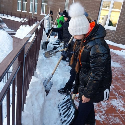 СНЕЖНЫЙ ДЕСАНТ ПРОДОЛЖАЕТСЯ