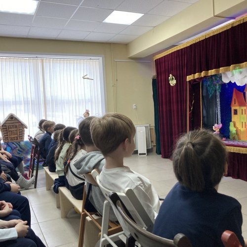 В день театра идем в театр