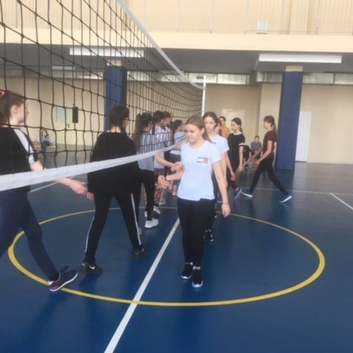 Соревнования по пионерболу 5-6 классы