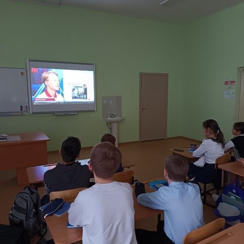 Смотрим новые выпуски от Шоу профессий 