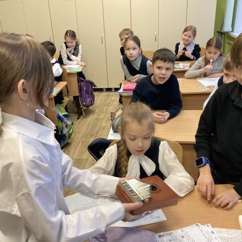 Знакомимся с необычными музыкальными инструментами