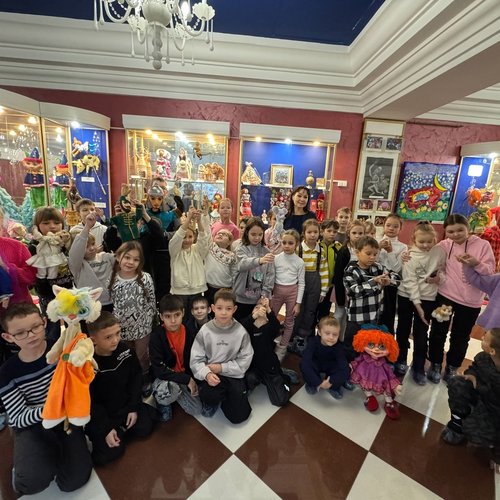 2В В КУКОЛЬНОМ ТЕАТРЕ "ЭКИЯТ" В КАЗАНИ
