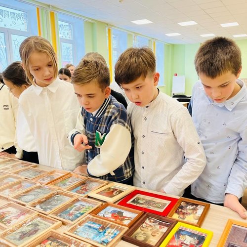 Урок Мужества. История страны в значках.