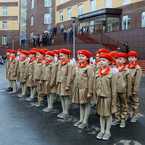 Смотр строя и песни 2019
