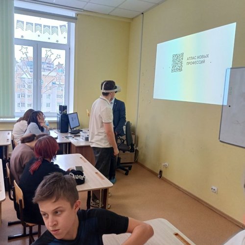 Встреча с представителем Агентства стратегических инициатив РФ (АСИ) Анатолием Яруткиным в рамках курса внеурочной деятельности «Россия — мои горизонты»