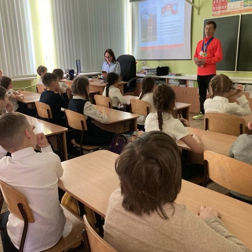 Зарядка с мастером спорта по легкой атлетике Гурьевым Е.В.