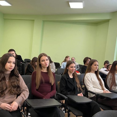 ПРЕЗЕНТАЦИЯ ВОЗМОЖНОСТЕЙ "ДВИЖЕНИЯ ПЕРВЫХ" В 8-ЫХ КЛАССАХ