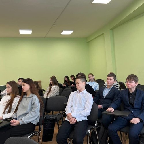 ПРЕЗЕНТАЦИЯ ВОЗМОЖНОСТЕЙ "ДВИЖЕНИЯ ПЕРВЫХ" В 8-ЫХ КЛАССАХ