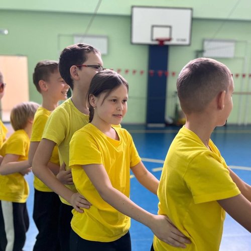 Школьный спортивный клуб празднует Масленицу