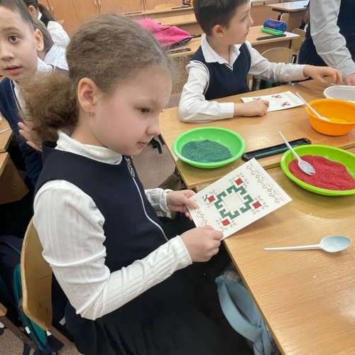  Краеведческий час «Национальные чувашские узоры и орнаменты»