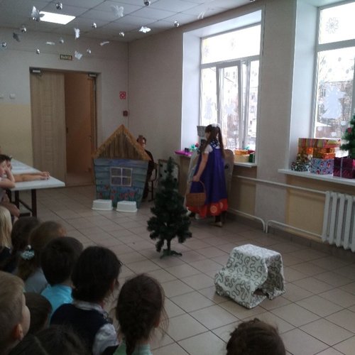 Новогодний фестиваль - сказка "Маша и медведь"