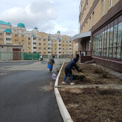 28.03.2025 - Уборка территории Строителей 7