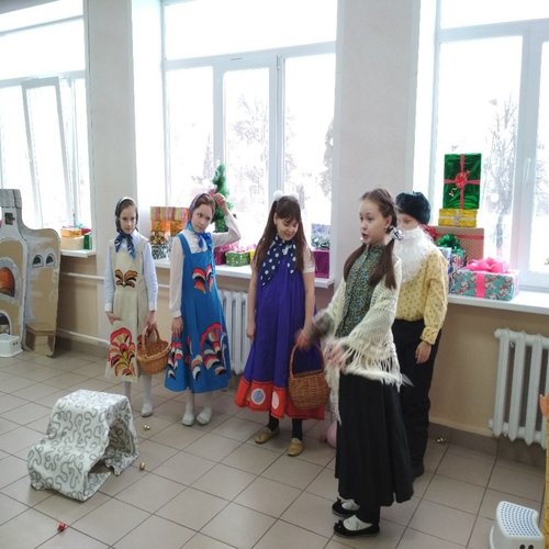Новогодний фестиваль - сказка "Маша и медведь"