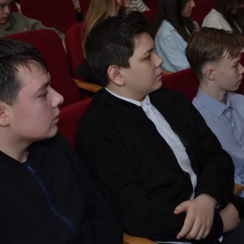 Урок Мужества. Встреча с курсантом Тюменского высшего военно-инженерного командного училища