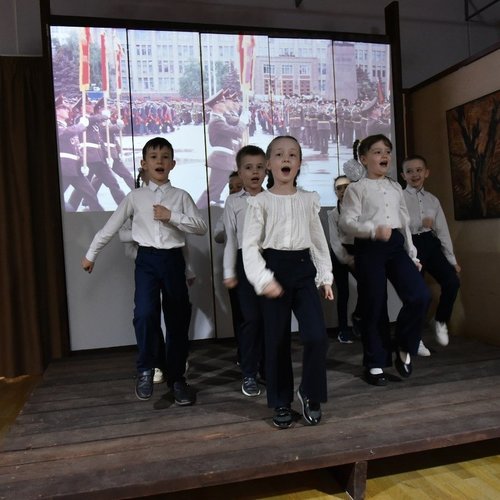 Фестиваль иммерсивных спектаклей для непрофессиональных семейных коллективов