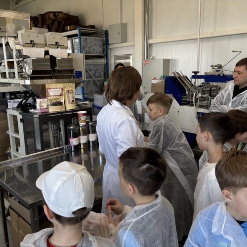 Увлекательная экскурсия на медовый завод "МЕЛИЛОТУС"