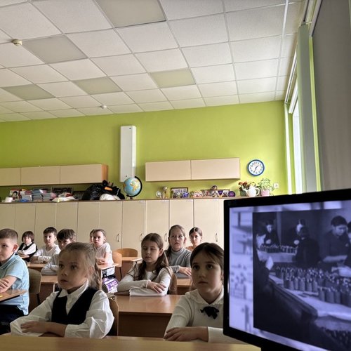 Урок трудовой доблести "Трудом прославляющие Родину"
