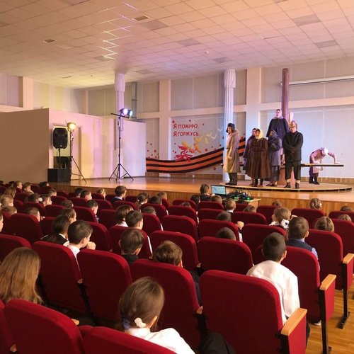 Спектакль "Кусок хлеба" Театра юного зрителя им. М. Сеспеля