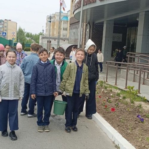 Акция "Аллея выпускников"