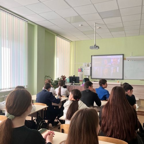 День финанстиста в СОШ 1
