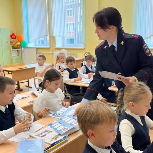 УРОКИ ПДД ВМЕСТЕ  С "ЛАБОРАТОРИЕЙ БЕЗОПАСНОСТИ"