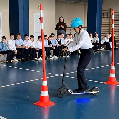 УРОКИ ПДД ВМЕСТЕ  С "ЛАБОРАТОРИЕЙ БЕЗОПАСНОСТИ"