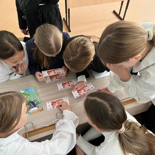  Флешмоб #ДружуСФинансами, в рамках городской Недели функциональной грамотности 