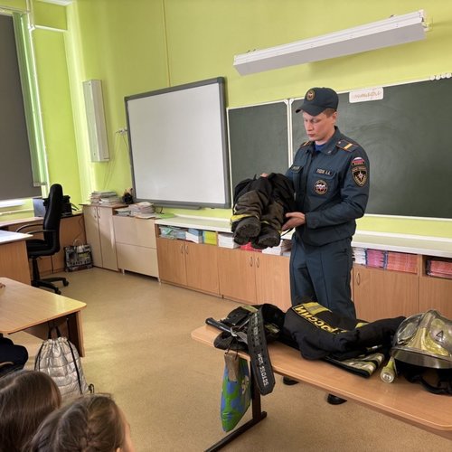 Ученики СОШ 1 присоединились ко Всероссийскому открытому уроку культуры безопасности