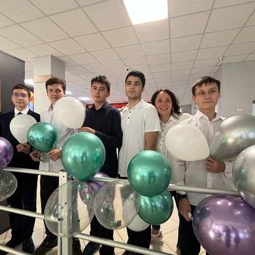 АКТИВИСТЫ ПОЗДРАВЛЯЮТ