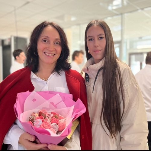 АКТИВИСТЫ ПОЗДРАВЛЯЮТ