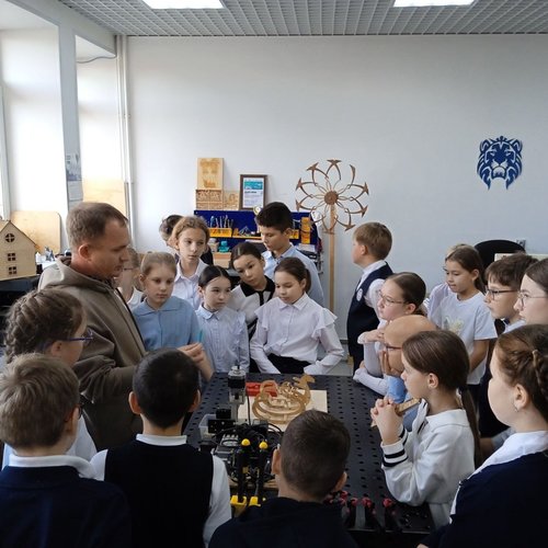 "Живые уроки" 4А класса в Кванториуме