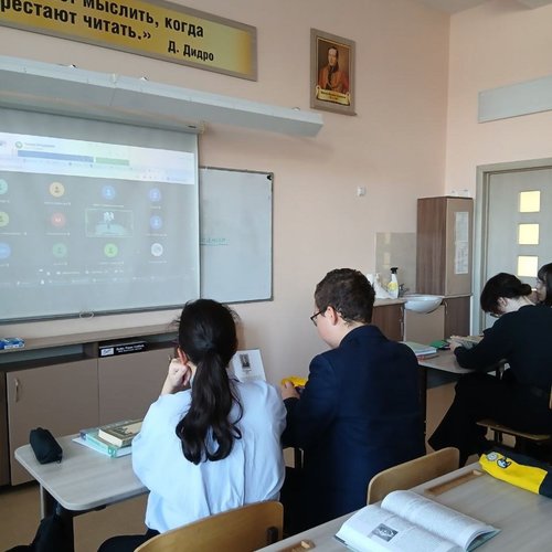 9А класс - участники республиканского мероприятия, посвященного 130-летию со дня рождения С.А. Есенина 9А класс - участники республиканского мероприятия, посвященного 130-летию со дня рождения С.А. Есенина