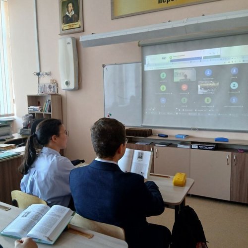 9А класс - участники республиканского мероприятия, посвященного 130-летию со дня рождения С.А. Есенина 9А класс - участники республиканского мероприятия, посвященного 130-летию со дня рождения С.А. Есенина