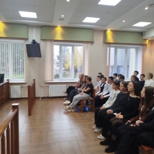 7В знакомится с профессиями Верховного Суда Чувашской Республики 