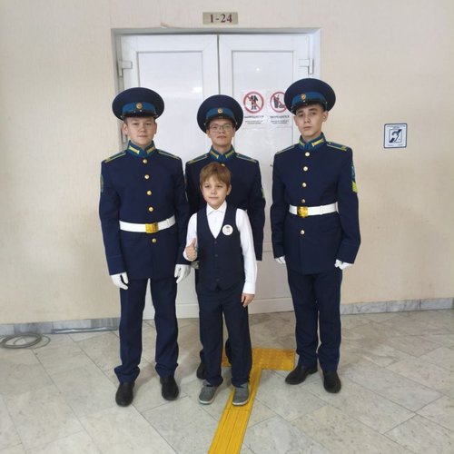 Семьи СОШ 1 стали участниками  праздничного концерта ко Дню отца