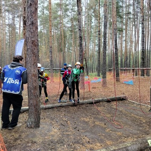 Команда СОШ 1 на республиканских соревнованиях по спортивному ориентированию  Команда СОШ 1 на республиканских соревнованиях по спортивному ориентированию